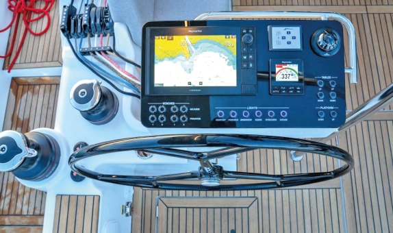 Raymarine, 2023'ten Sonra BENETEAU Oceanis Yelkenli Yatlar'ın Deniz Elektroniği Ortağı Olduğunu Açıkladı