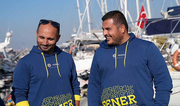Fenerbahçe Doğuş Yelken Sporcuları Yeni Rekora Yelken Açıyor Fenerbahçe Doğuş Yelken Sporcuları Yeni Rekora Yelken Açıyor