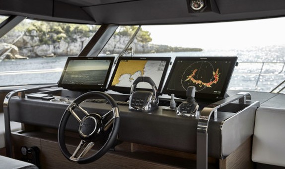 Raymarine, Princess, PRESTIGE ve Spirit Yachts'ın Yenilikçi Yeni Tekne Tanıtımlarında Kullanıldı