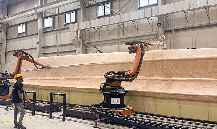 Sunreef Yatları için Yapımın Geleceği Modern Robotik Sunreef Yatları için Yapımın Geleceği Modern Robotik