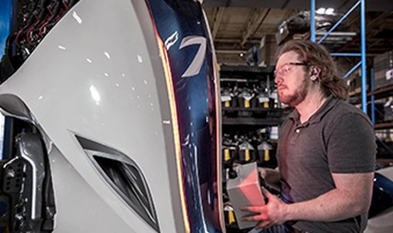 Volvo Penta, Seven Marine Dıştan Takmalı Motor Üretimine Başladı