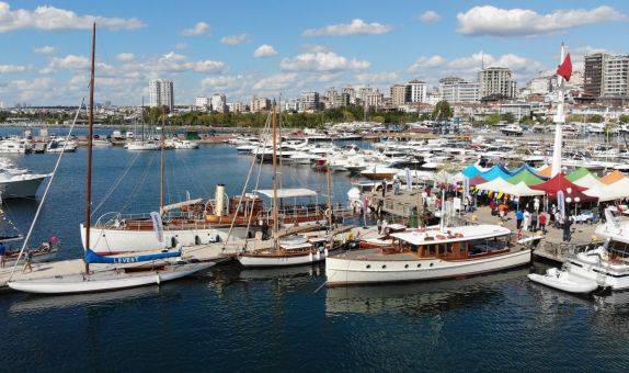 Koç Üniversitesi Denizcilik Forumu Klasik Teknelere Ev Sahipliği Yaptı
