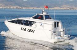 İzmir'in ilk deniz taksisi Express 35 suya indi İzmir'in ilk deniz taksisi Express 35 suya indi