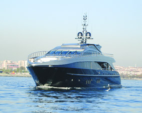 3 yatın imalatına başlayan Bilgin Yacht 37,5 metrelik motoryatını suya indirdi